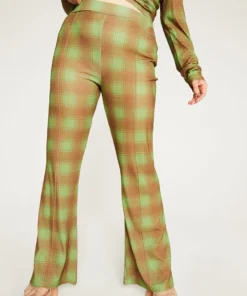 New Girl Order Tops GREEN ALL OVER PRINT CHECK FLARES CURVE 7 New Girl Order Tops GREEN ALL OVER PRINT CHECK FLARES CURVE